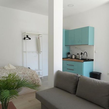 Casa De Huespedes Carabanchel1 Hotel Мадрид Екстериор снимка